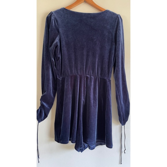 Blue Velvet Romper 💙 - Picture 2 of 2